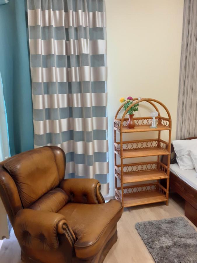 Macskafogo, Tunderi Szallas A Belvarosban * Gyor